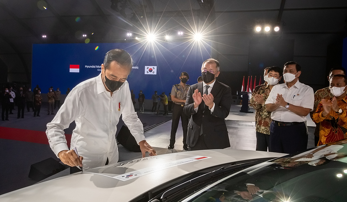 Hyundai inaugura primera fábrica en el sudeste Asiático 